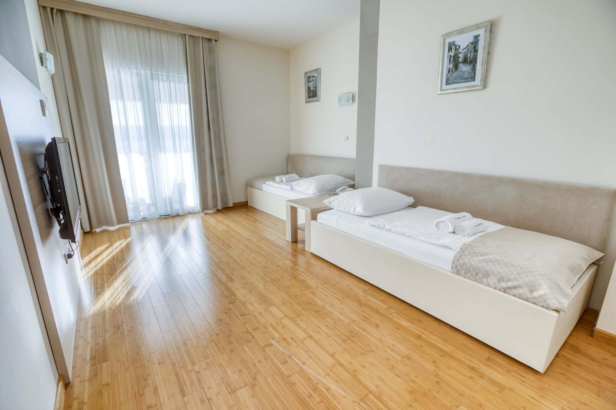Miramar 4*